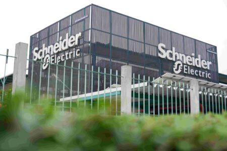 ชไนเดอร์ อิเล็คทริค เปิดโรงงานบางปู ชูความปลอดภัยจากผลิตภัณฑ์พร้อมคุณภาพสู่ลูกค้า ในกิจกรรม Quality and Customer Experience Week 2025